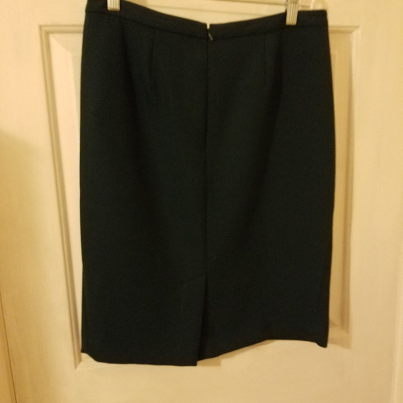 LOFT Green Pencil Skirt - Picture 2 of 2
